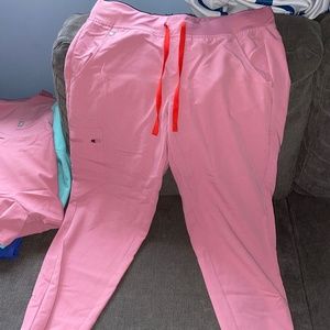 Figs Chalk Pink Zamora Joggers